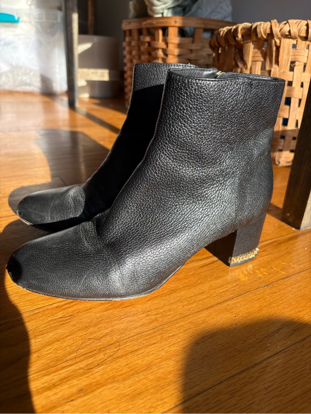 Michael Kors Black Pebbled Leather Ankle Boots with Gold Chain Heel, Size 7M